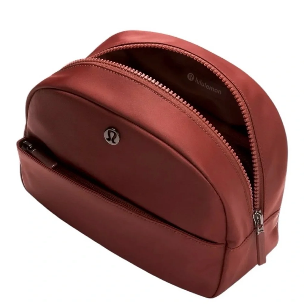 NWT Lululemon  Cranberry Pouch SOLD OUT - Picture 3 of 7